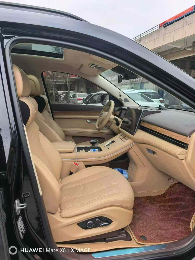 襄陽24年華為智選問界6