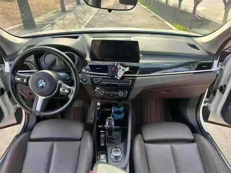 東營21年寶馬X16