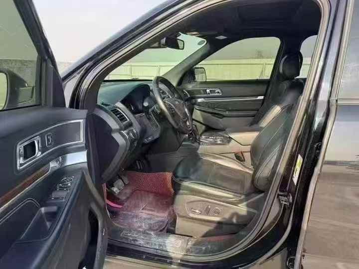 东营19年福特探险者4