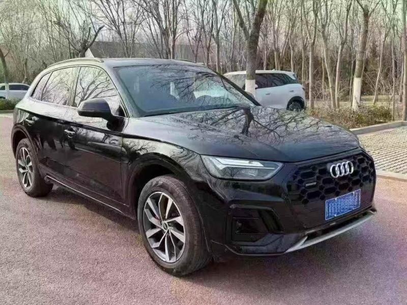 濟寧25年奧迪Q53