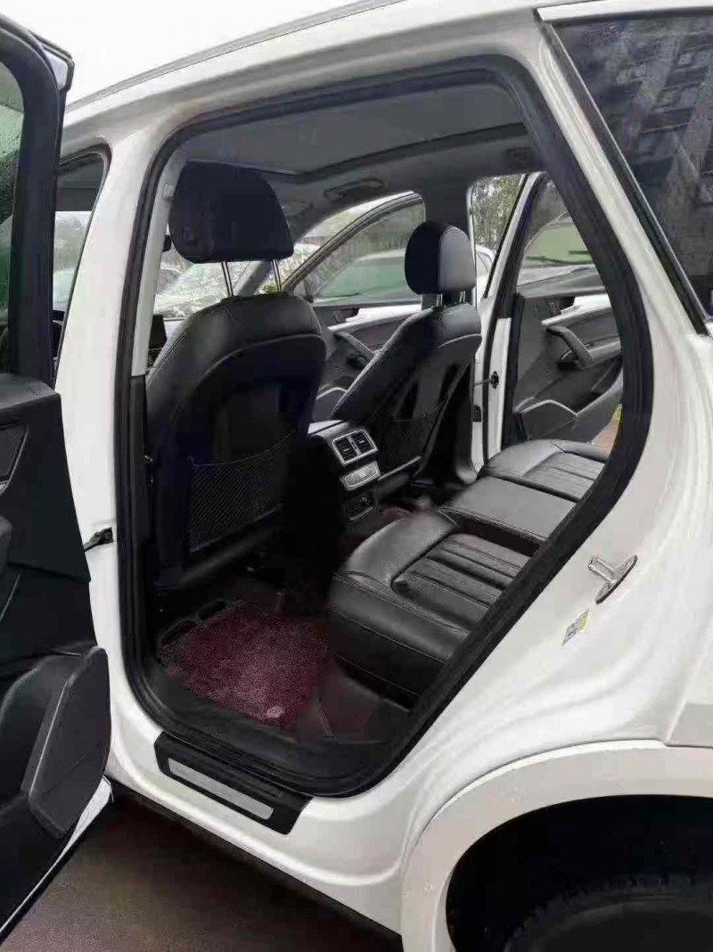 襄阳20年奥迪Q58