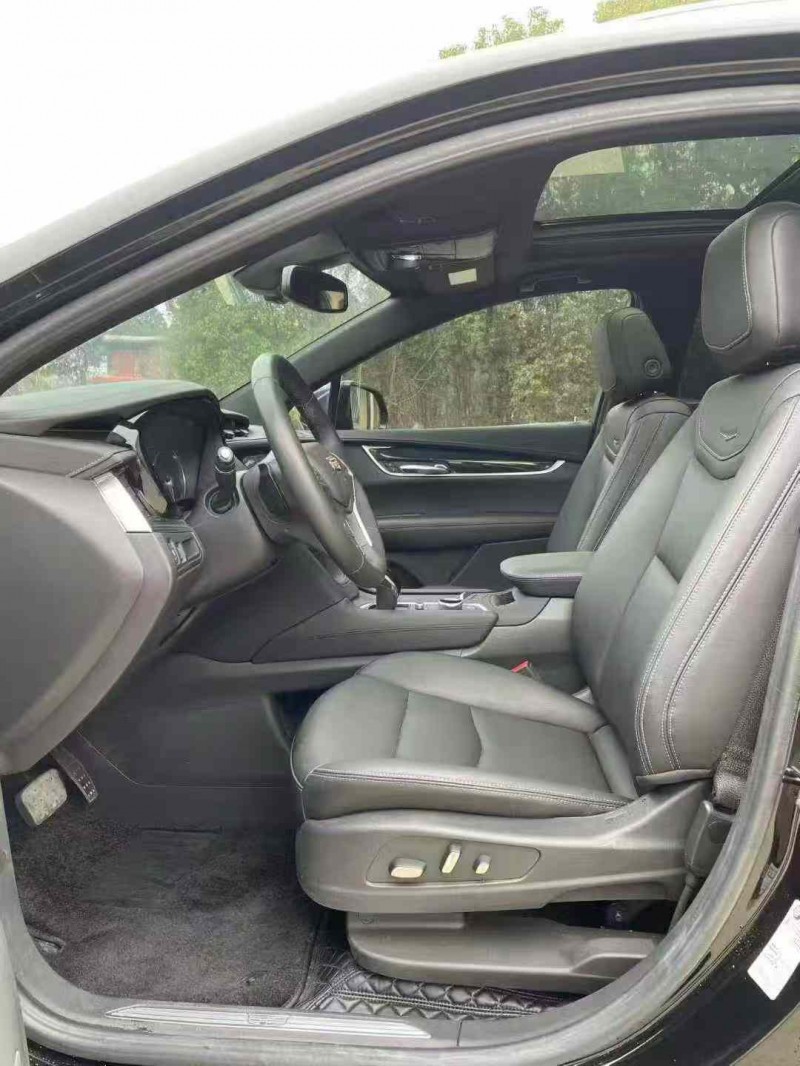 襄阳23年凯迪拉克XT54