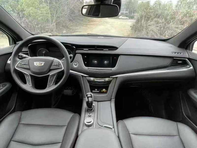 襄阳23年凯迪拉克XT58