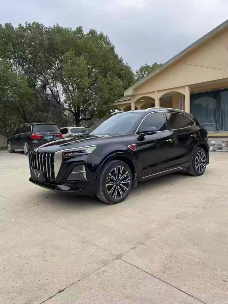 襄阳23年红旗HS55