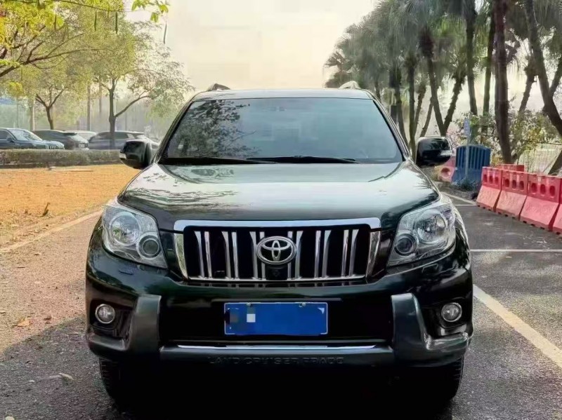 广州13年丰田普拉多1