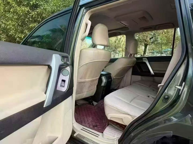 广州13年丰田普拉多4