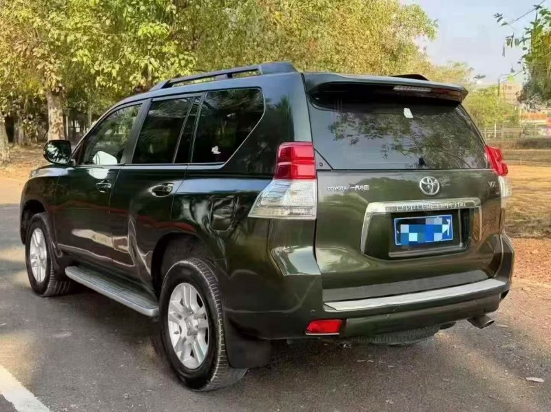 广州13年丰田普拉多7