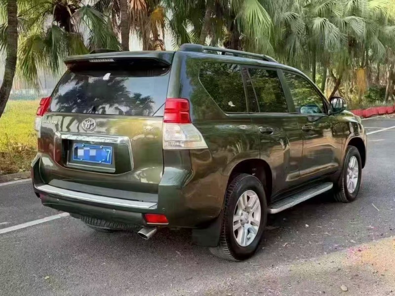 广州13年丰田普拉多8