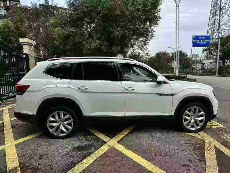 徐州22年大众途昂6