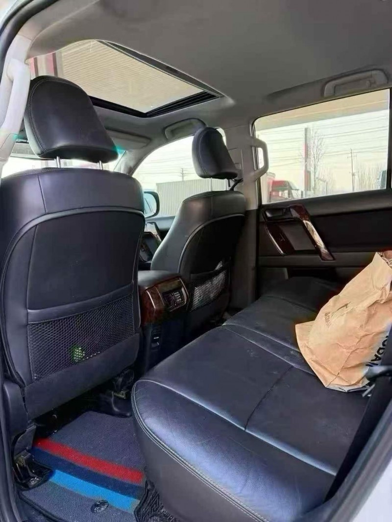 枣庄17年丰田普拉多5