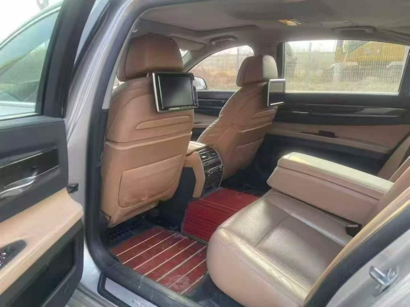 济宁15年宝马7系4