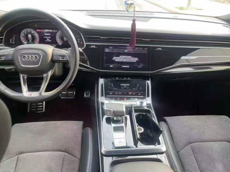 鹤壁20年奥迪Q84