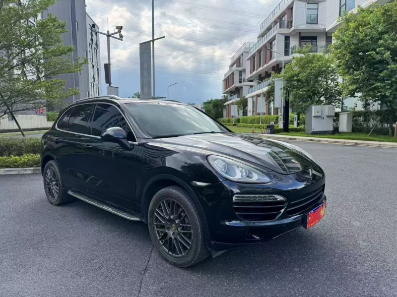 广州13年保时捷卡宴2