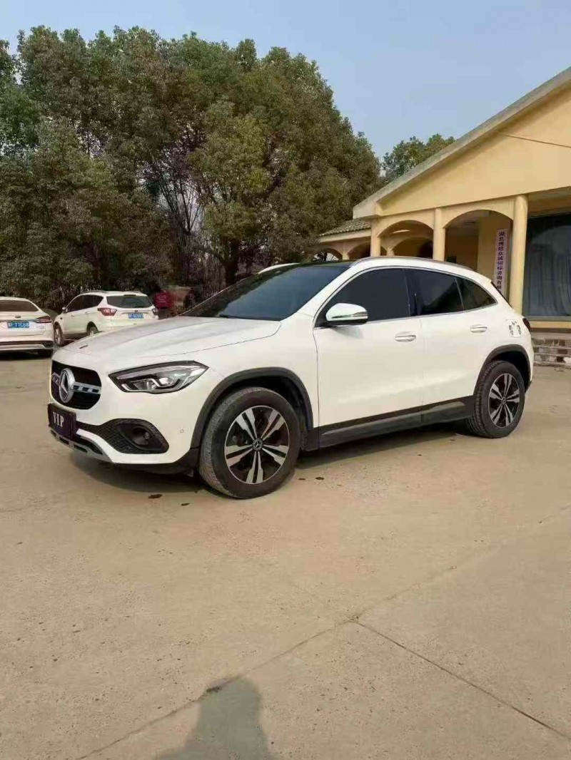 襄阳21年奔驰GLA4