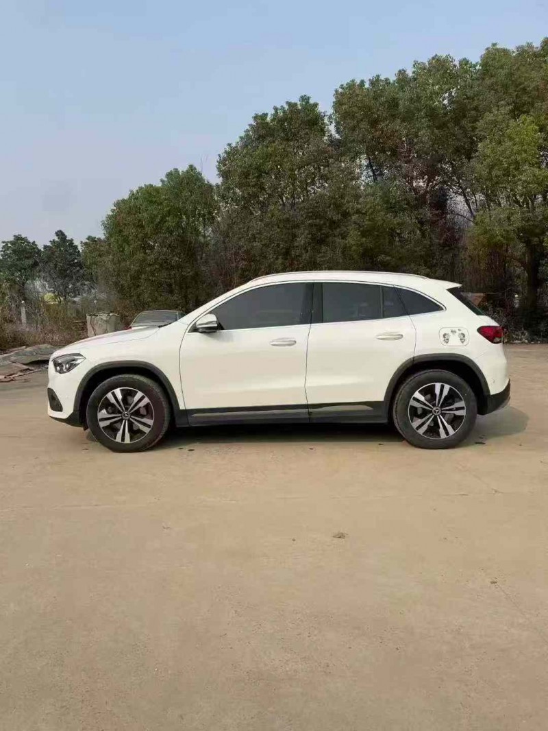 襄阳21年奔驰GLA5