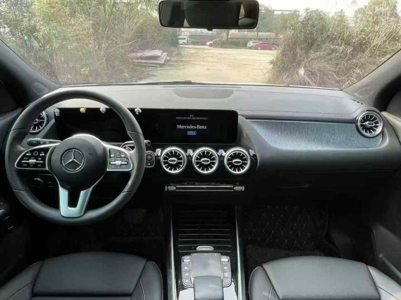 襄阳21年奔驰GLA8