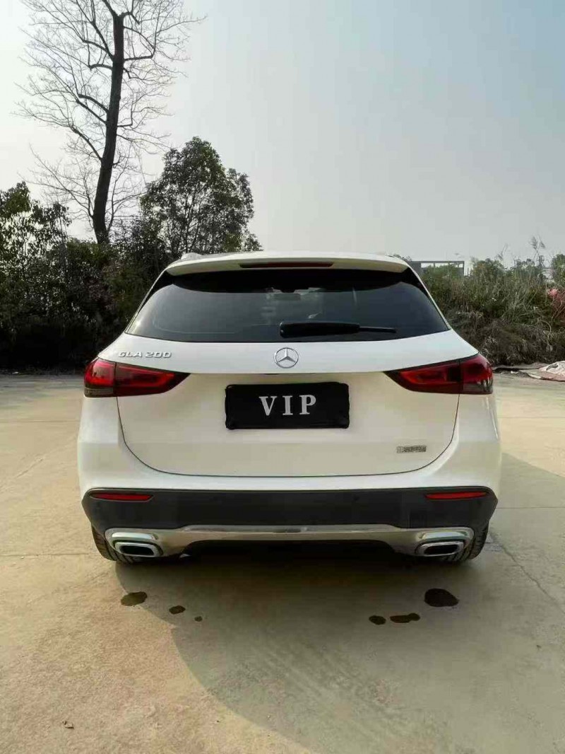 襄阳21年奔驰GLA9