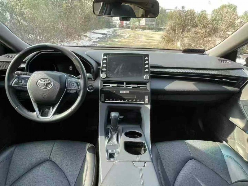 襄阳22年丰田亚洲龙8