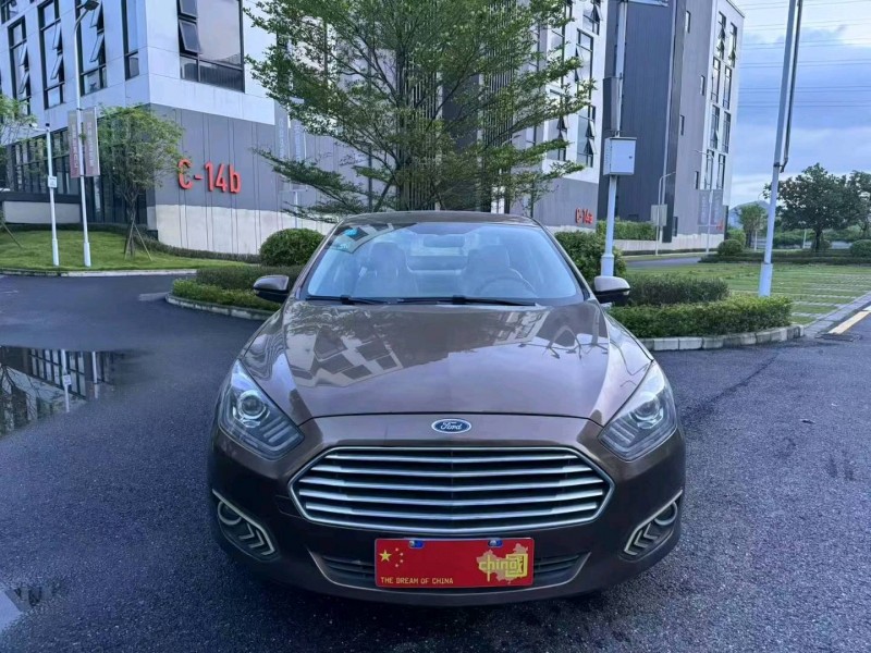 广州17年福特福睿斯1