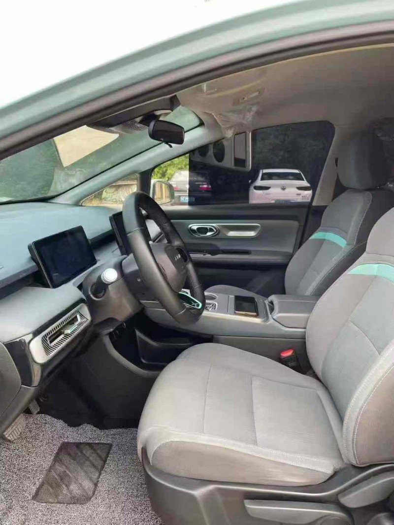 襄阳25年传祺埃安Y4