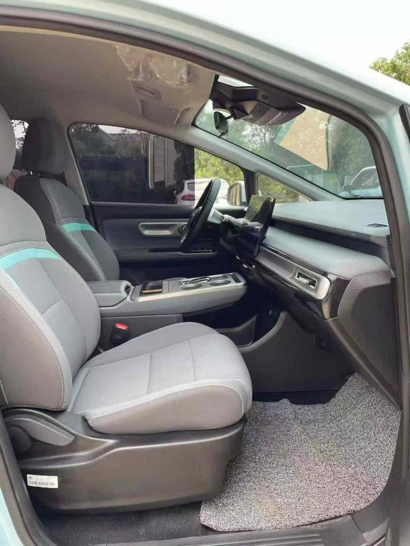 襄阳25年传祺埃安Y6