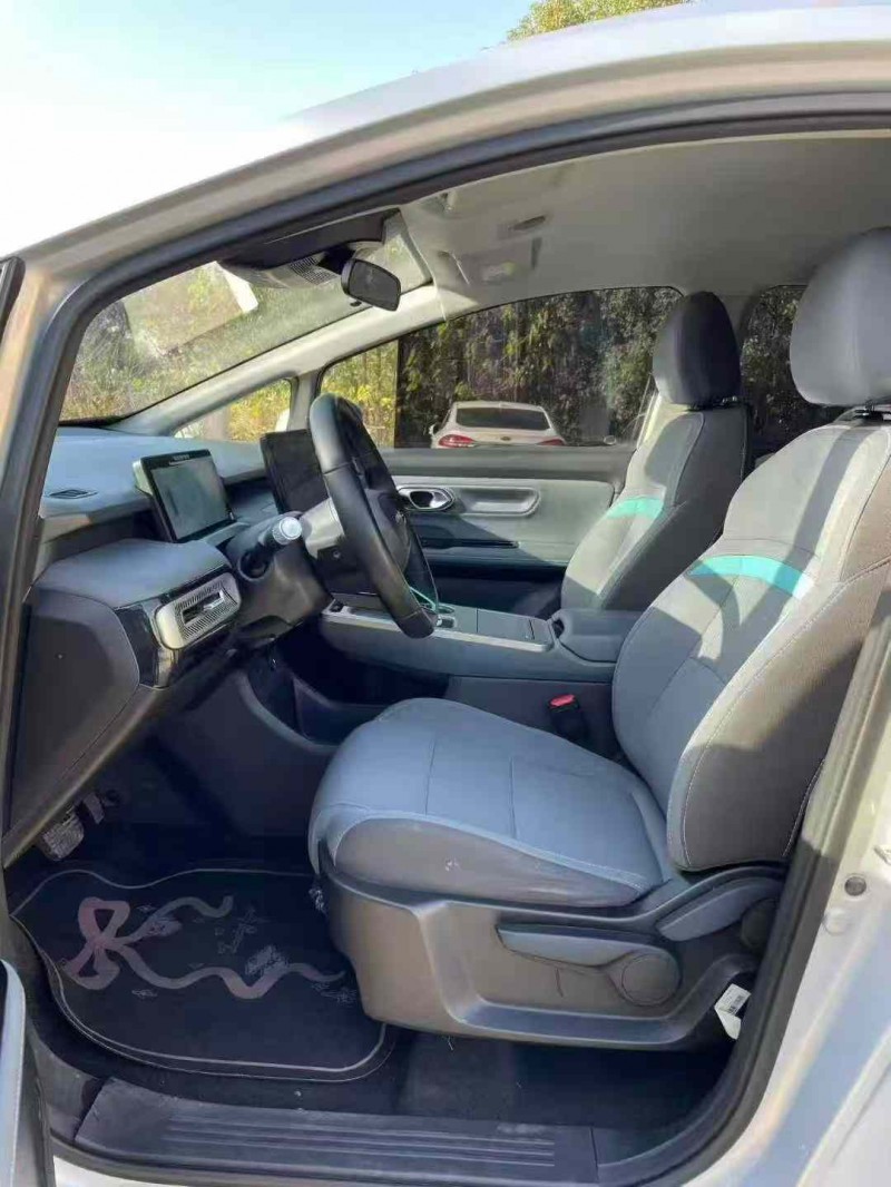 襄阳25年传祺埃安Y3