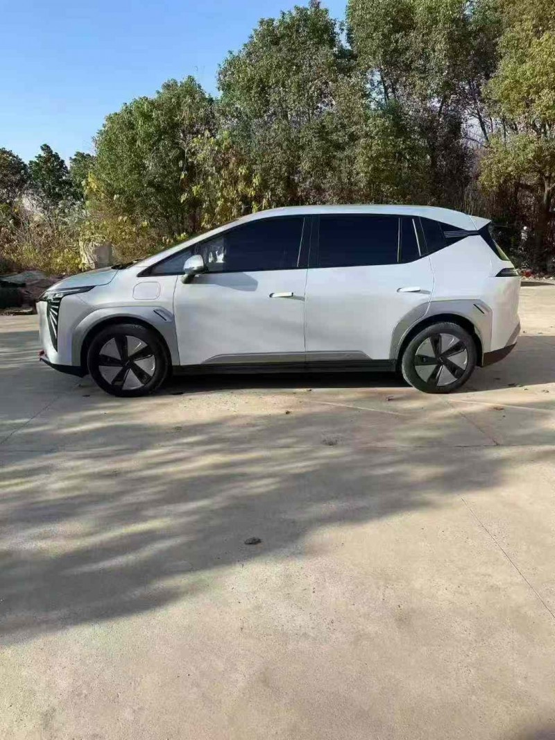 襄阳25年传祺埃安Y4