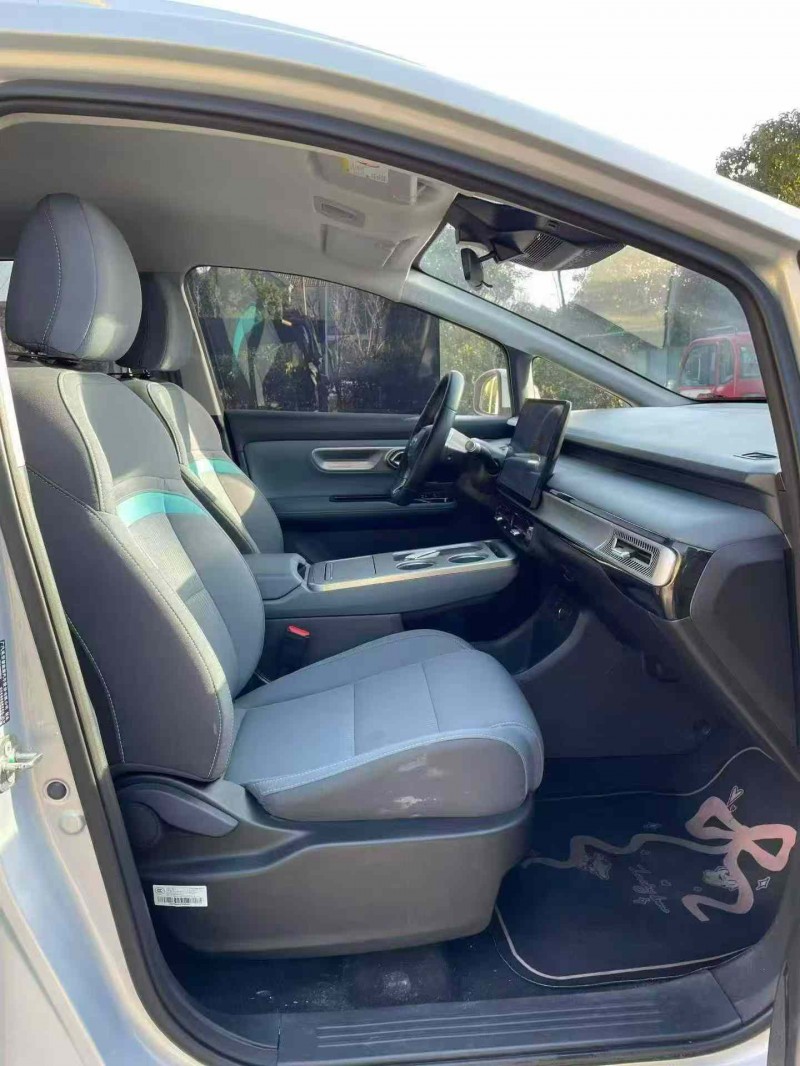 襄阳25年传祺埃安Y9