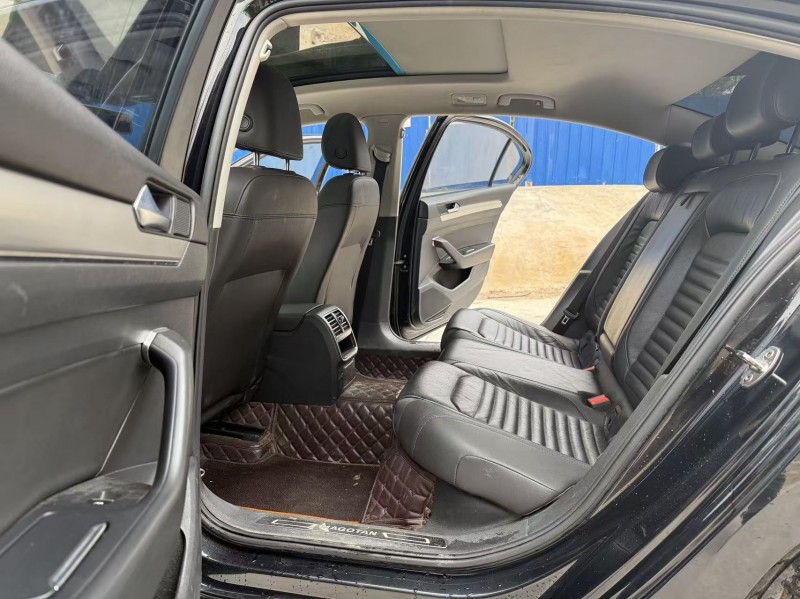 南宁18年大众迈腾7