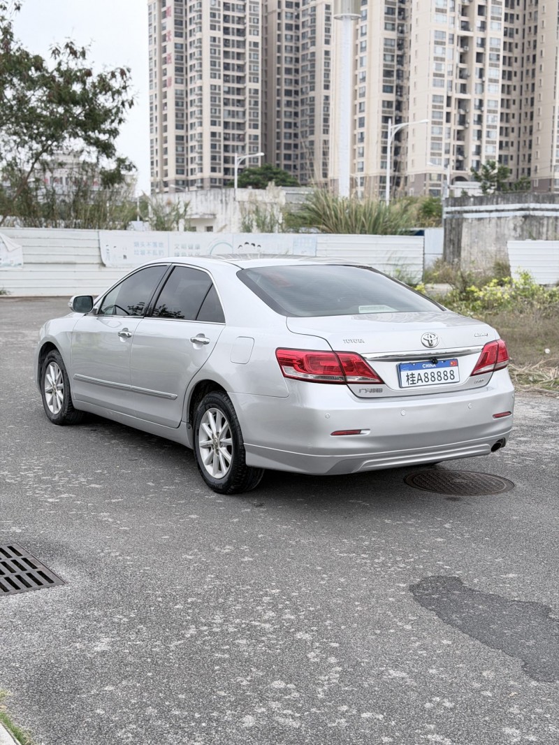 南宁10年丰田凯美瑞9