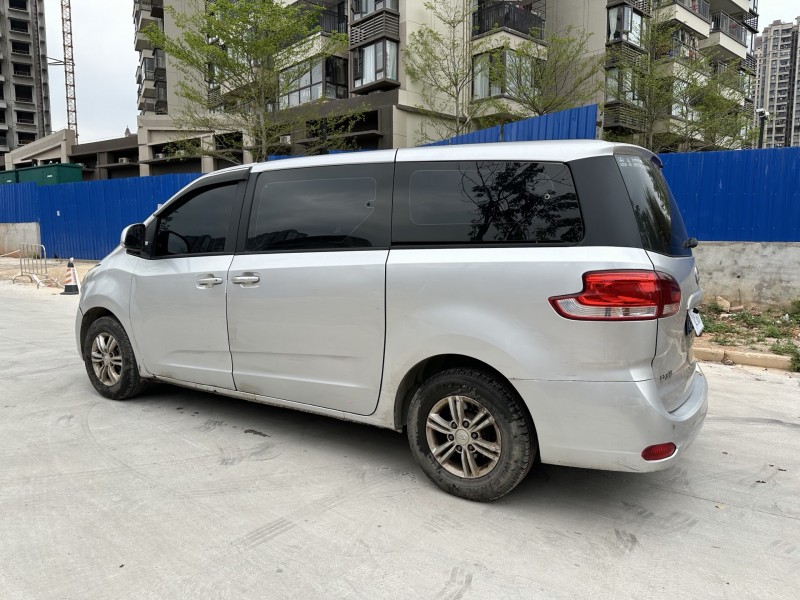 南宁17年大通G107