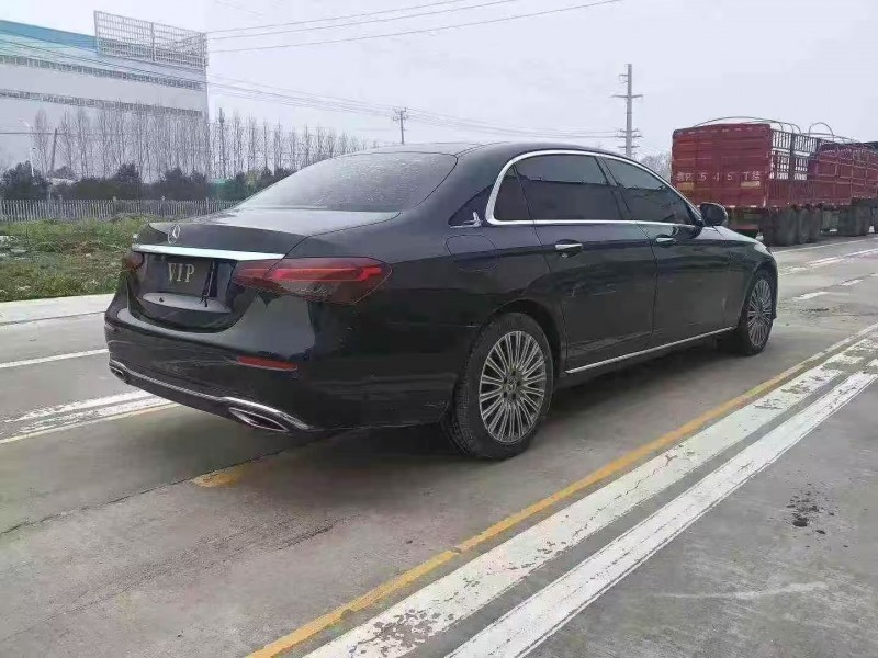 菏泽21年奔驰E8