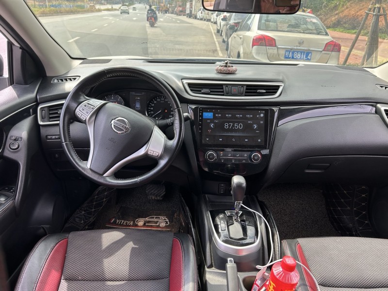 南宁19年日产逍客6