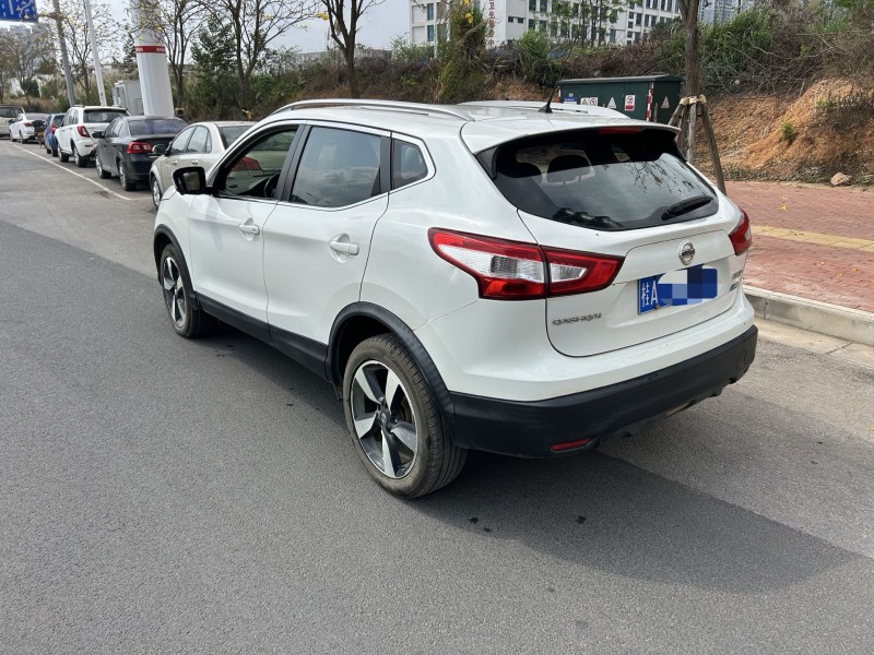 南宁19年日产逍客7