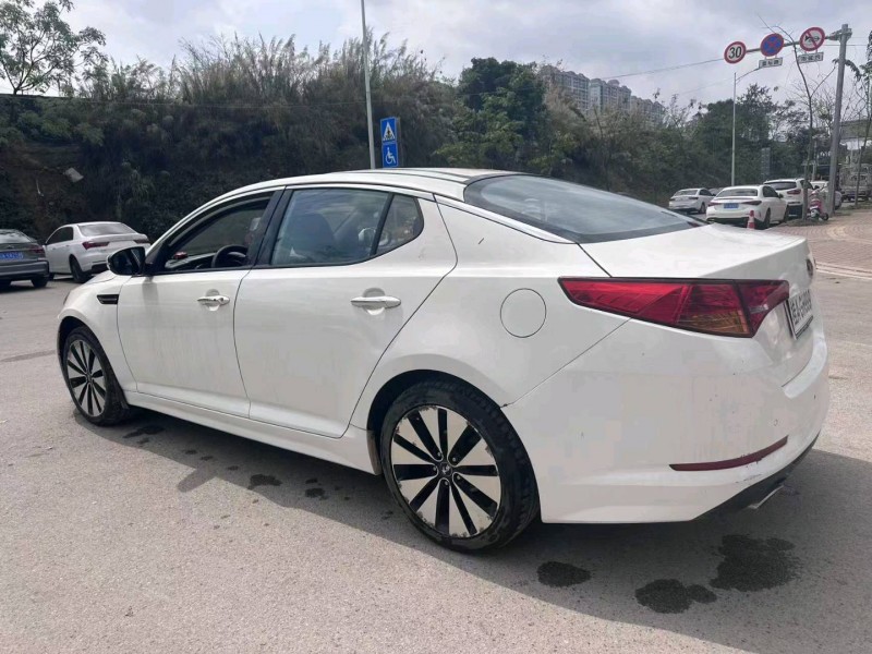 南宁11年起亚K58