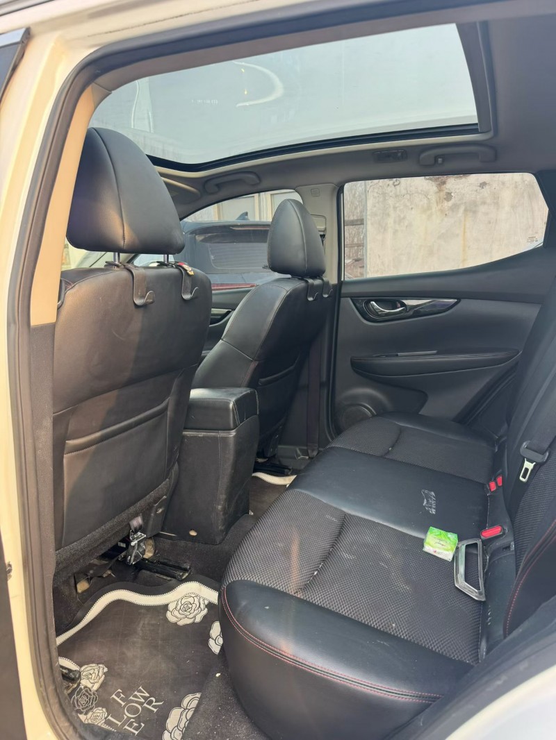 鹤壁16年日产逍客5