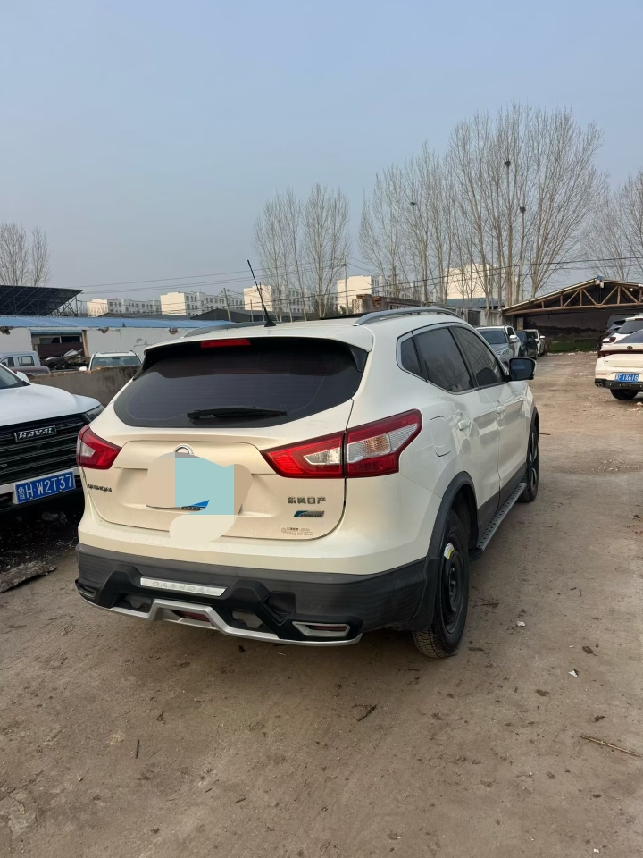 鹤壁16年日产逍客6