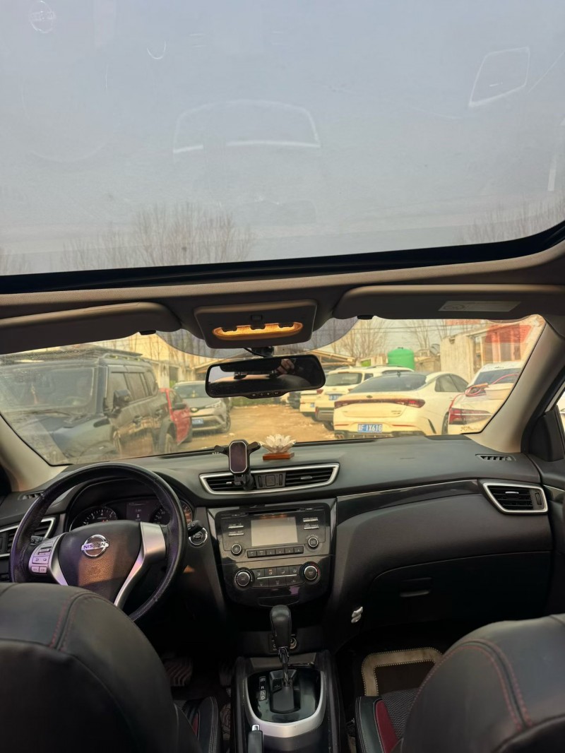 鹤壁16年日产逍客9