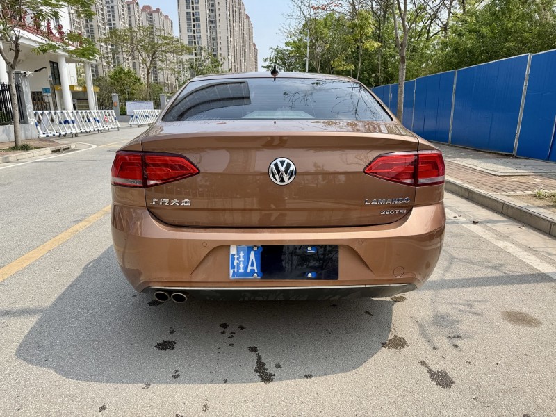 南宁16年大众凌渡6