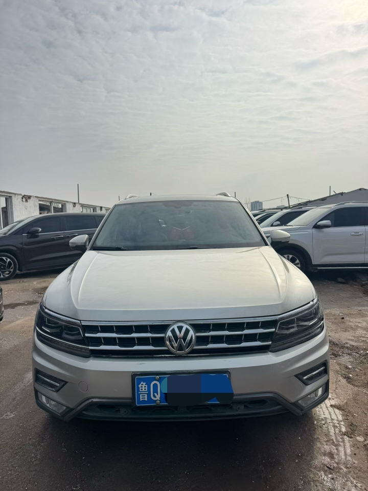 鹤壁17年大众途观1