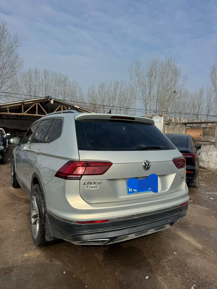 鹤壁17年大众途观3