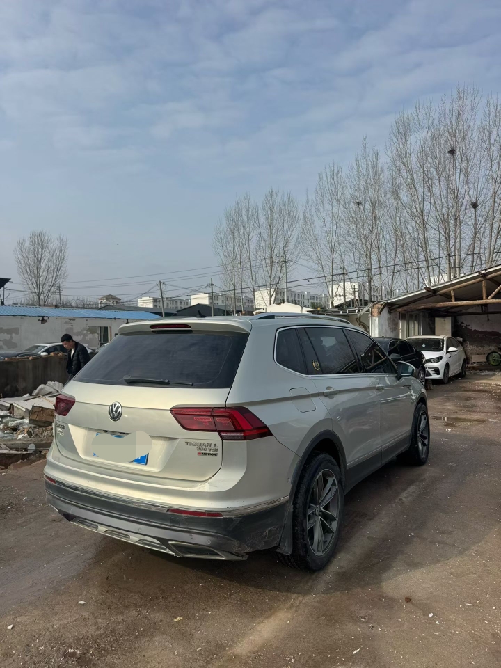 鹤壁17年大众途观5