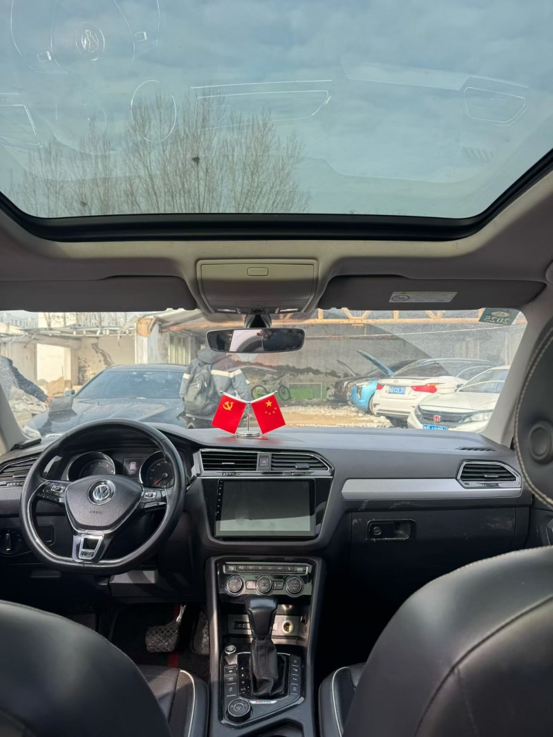 鹤壁17年大众途观7