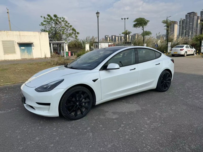 南宁21年特斯拉MODEL 37