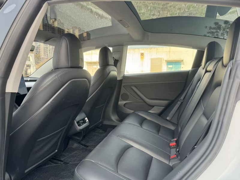 南宁21年特斯拉MODEL 38