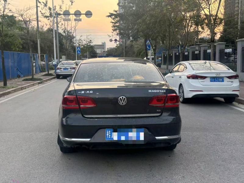 南宁12年大众迈腾9