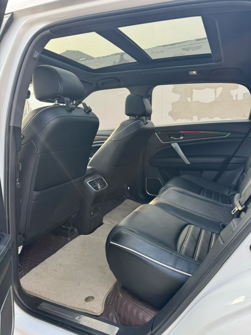 鹤壁17年本田URV7