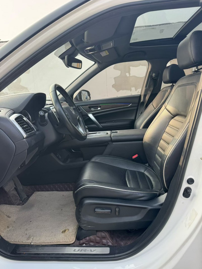 鹤壁17年本田URV8