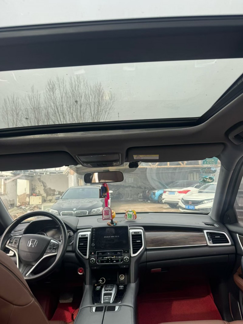 鹤壁19年本田URV9