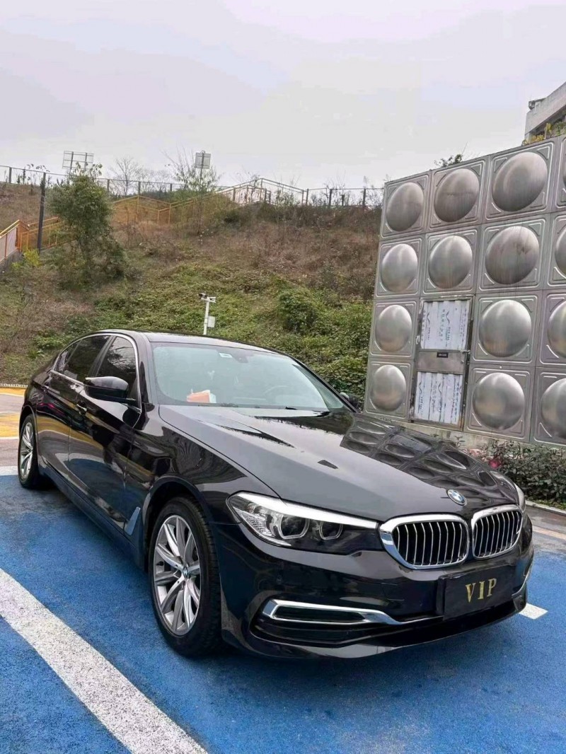 广州17年宝马5系5